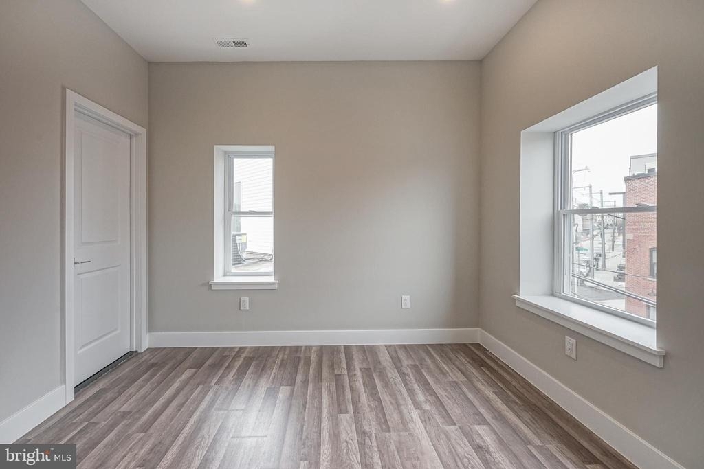 1072 N Front Street - Photo 22