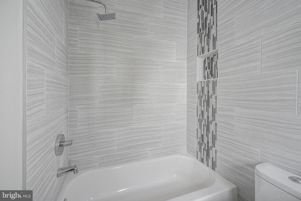 1072 N Front Street - Photo 24