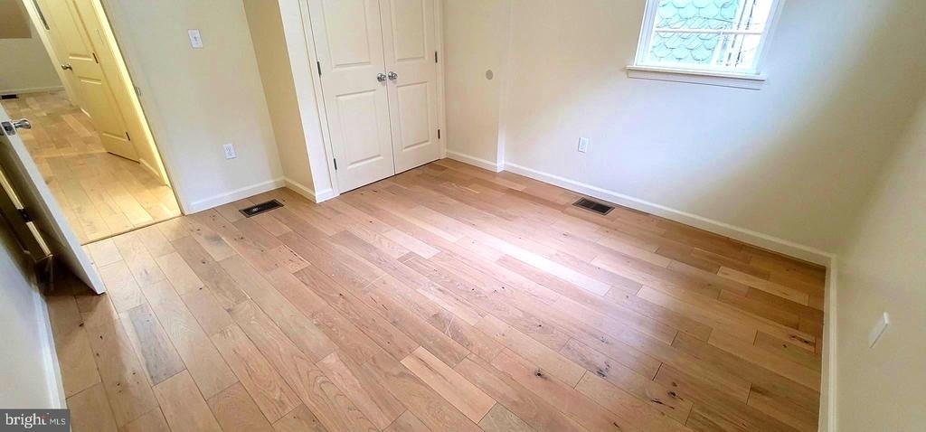 1219 W Silver Street - Photo 12