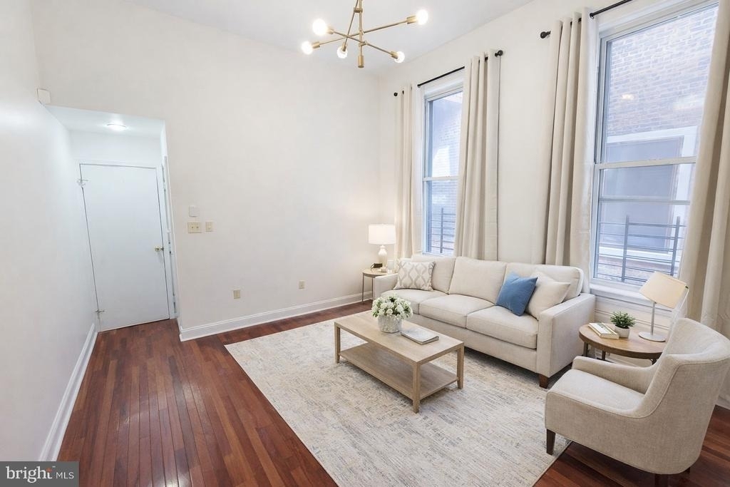 1828 Green Street - Photo 0