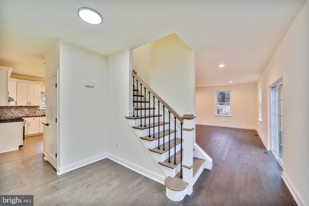 274 Oak Avenue - Photo 14