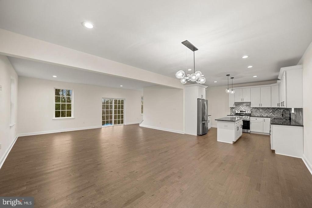 274 Oak Avenue - Photo 9