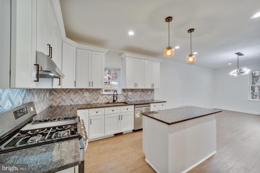 274 Oak Avenue - Photo 7