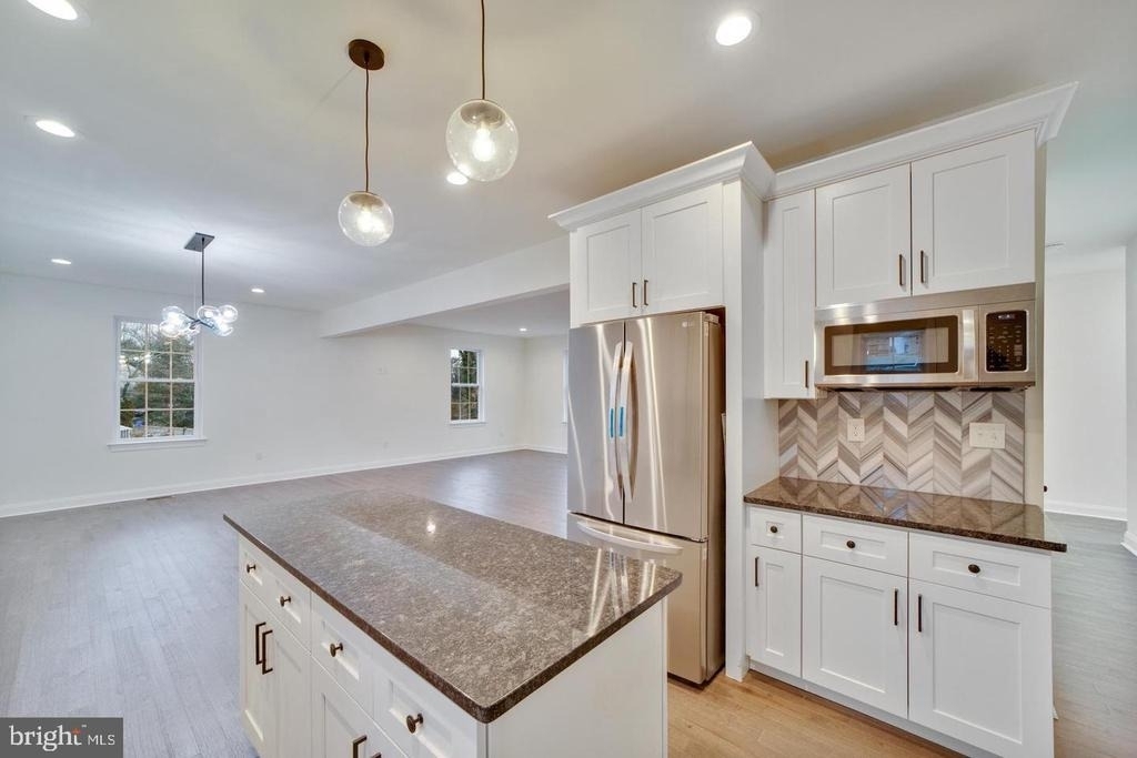 274 Oak Avenue - Photo 6