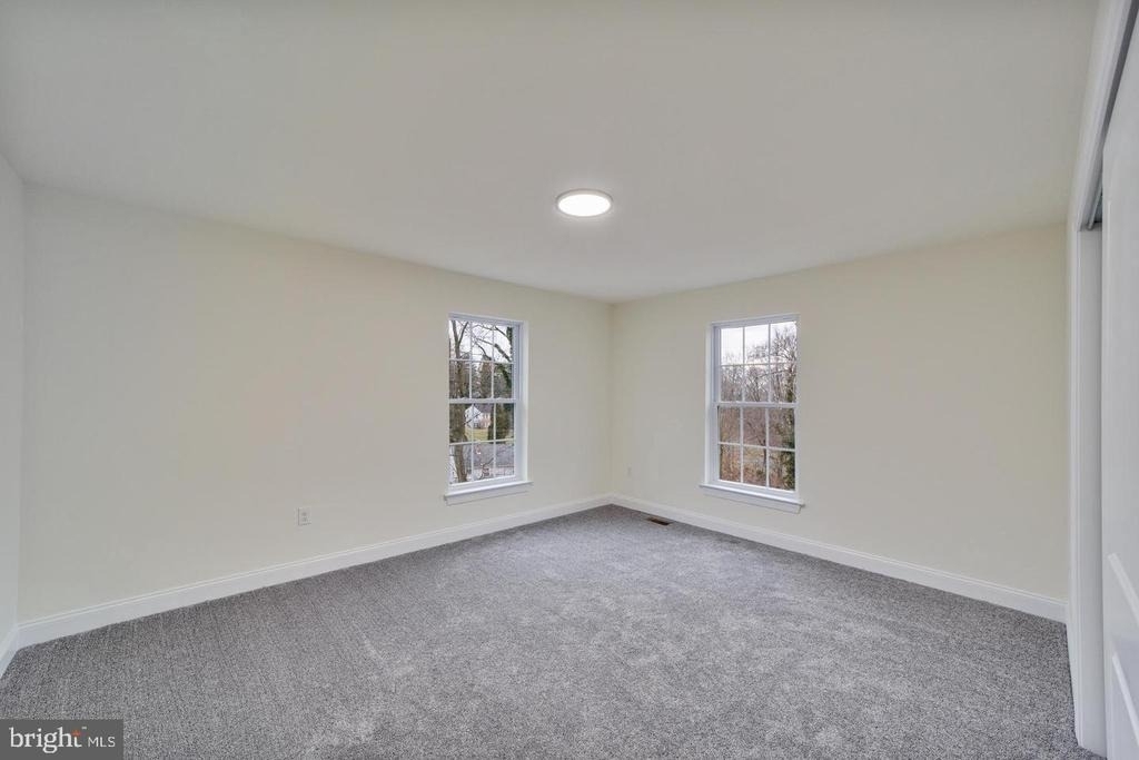 274 Oak Avenue - Photo 20