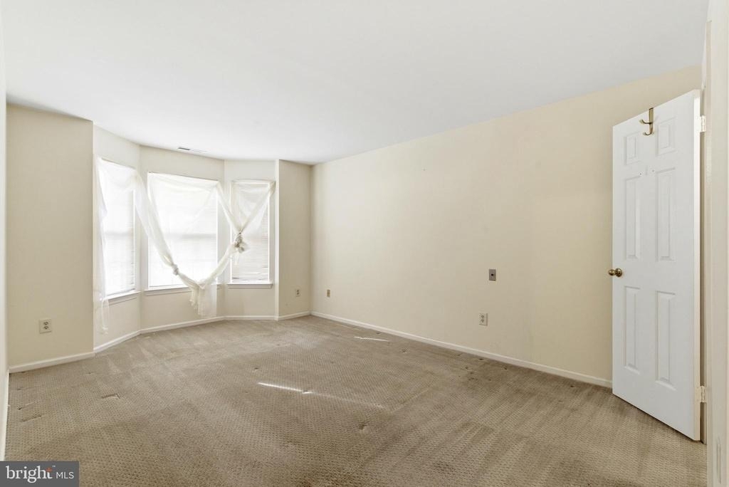 3403 Waltham Court - Photo 16