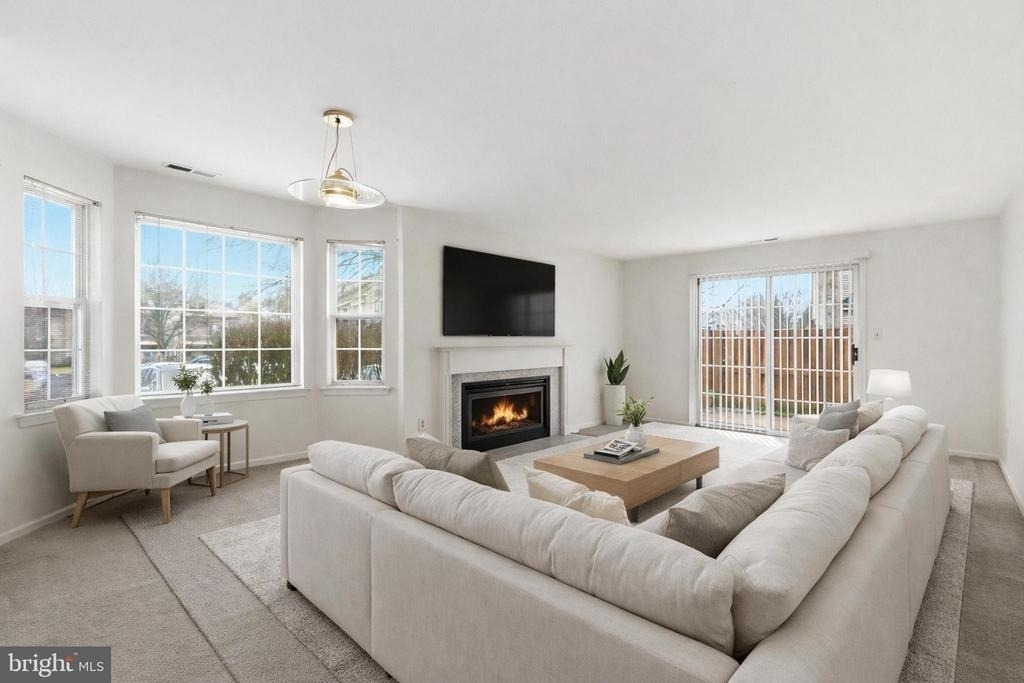 3403 Waltham Court - Photo 4