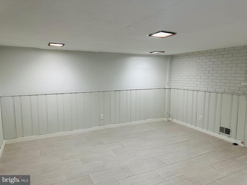 2500 Lake Avenue - Photo 18
