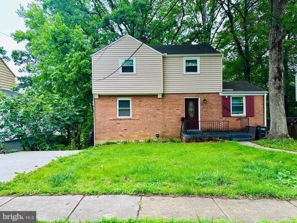 2500 Lake Avenue - Photo 0