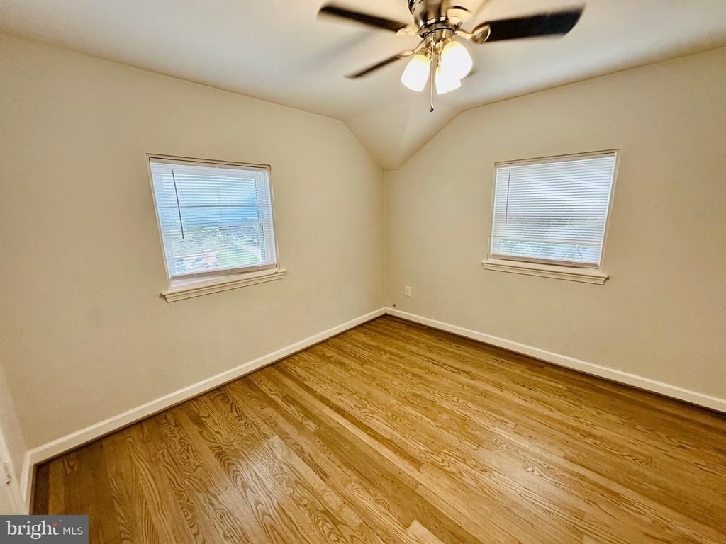 2500 Lake Avenue - Photo 17