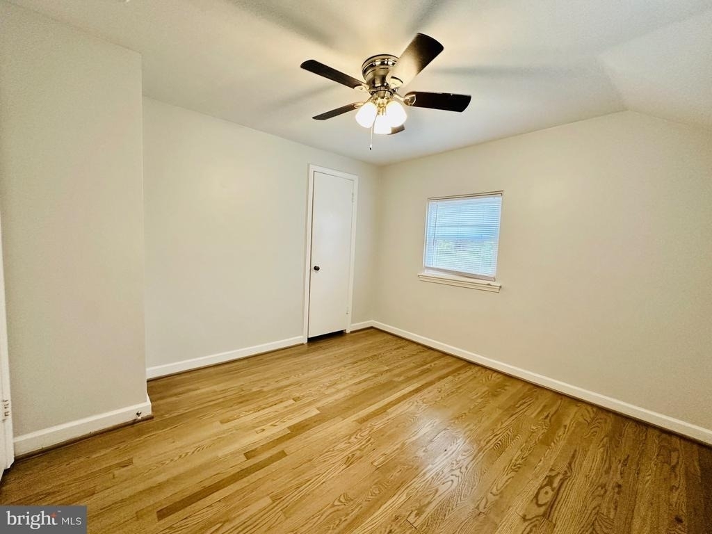 2500 Lake Avenue - Photo 16