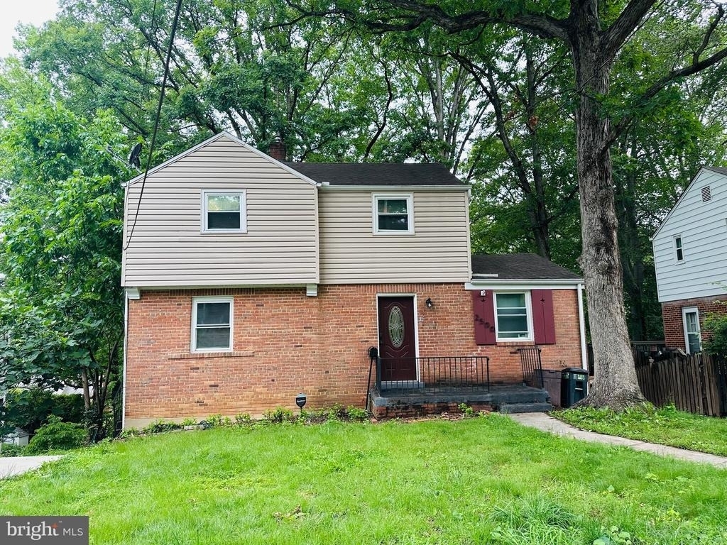 2500 Lake Avenue - Photo 1