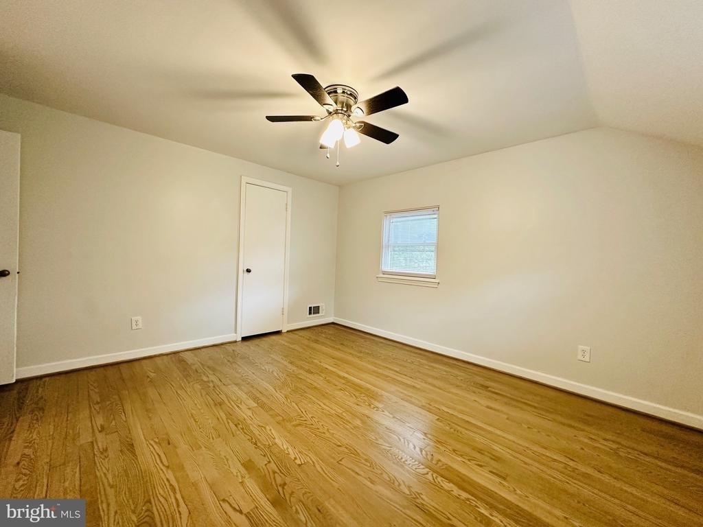 2500 Lake Avenue - Photo 14