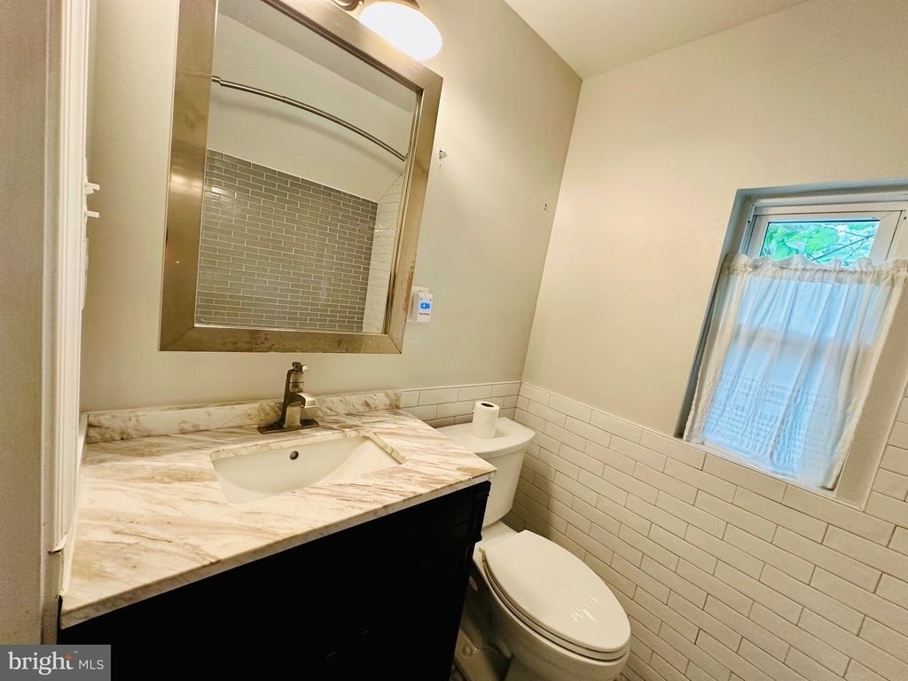 2500 Lake Avenue - Photo 12
