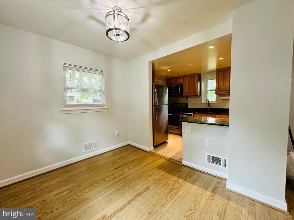 2500 Lake Avenue - Photo 9