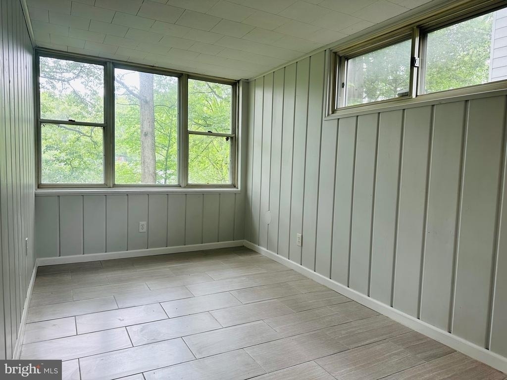 2500 Lake Avenue - Photo 3