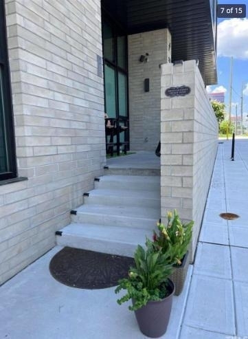 522 S Harrington Street - Photo 5