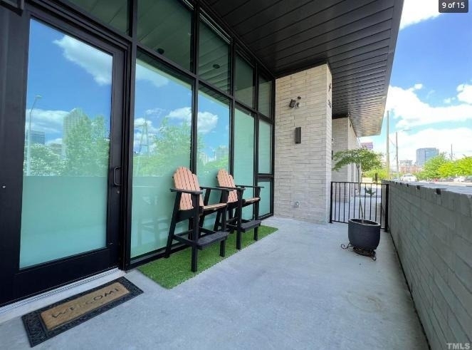 522 S Harrington Street - Photo 4