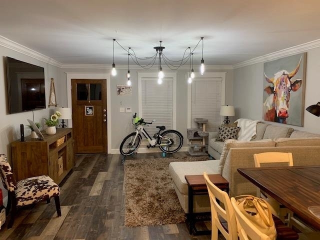 1725 Harvey Mitchell Pkwy S - Photo 3