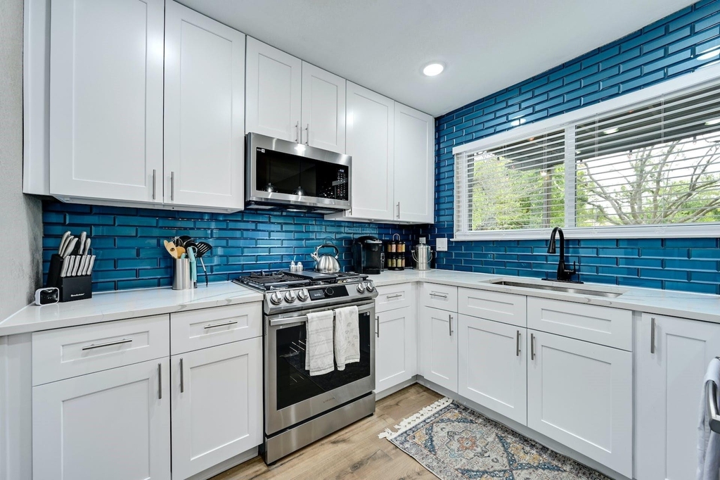 1807 Krizan Ave - Photo 9