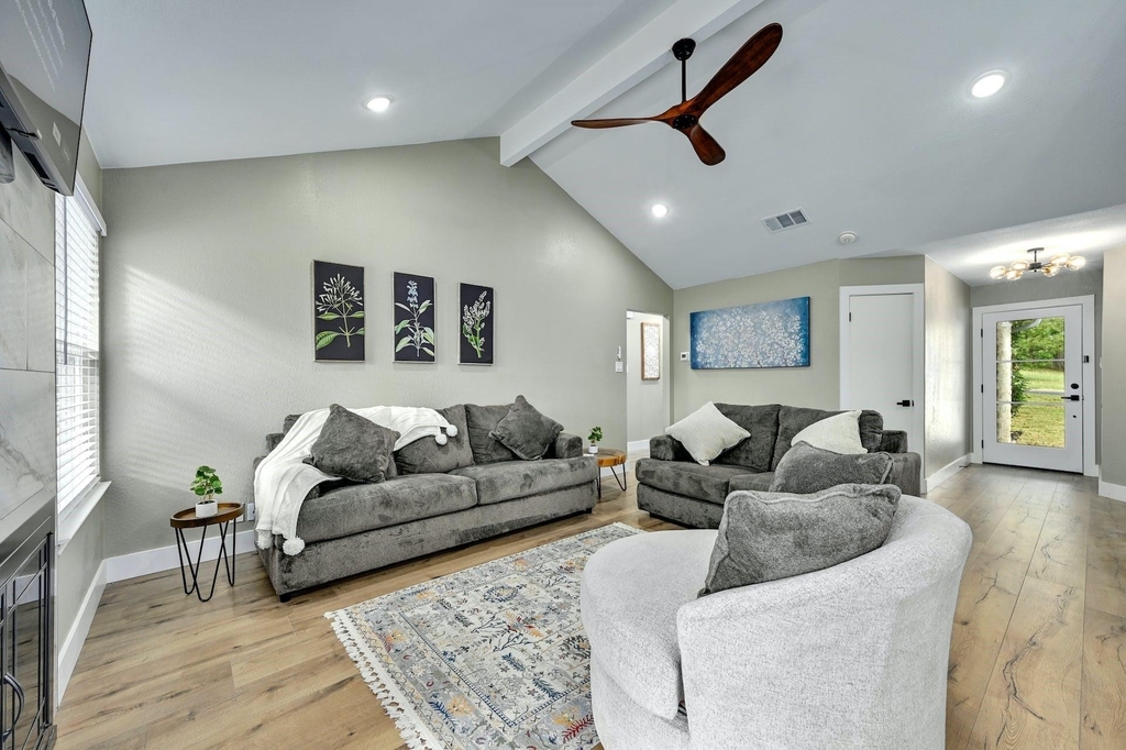 1807 Krizan Ave - Photo 4