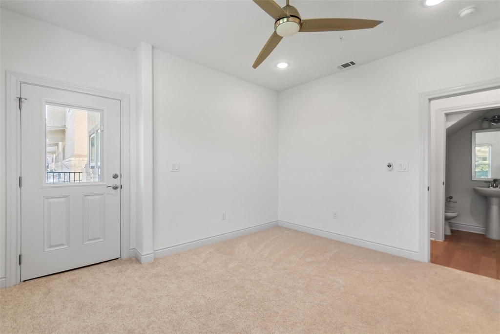 2105 Tiger Trl - Photo 17