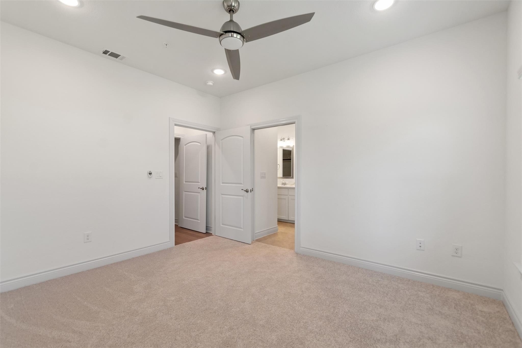 2105 Tiger Trl - Photo 18