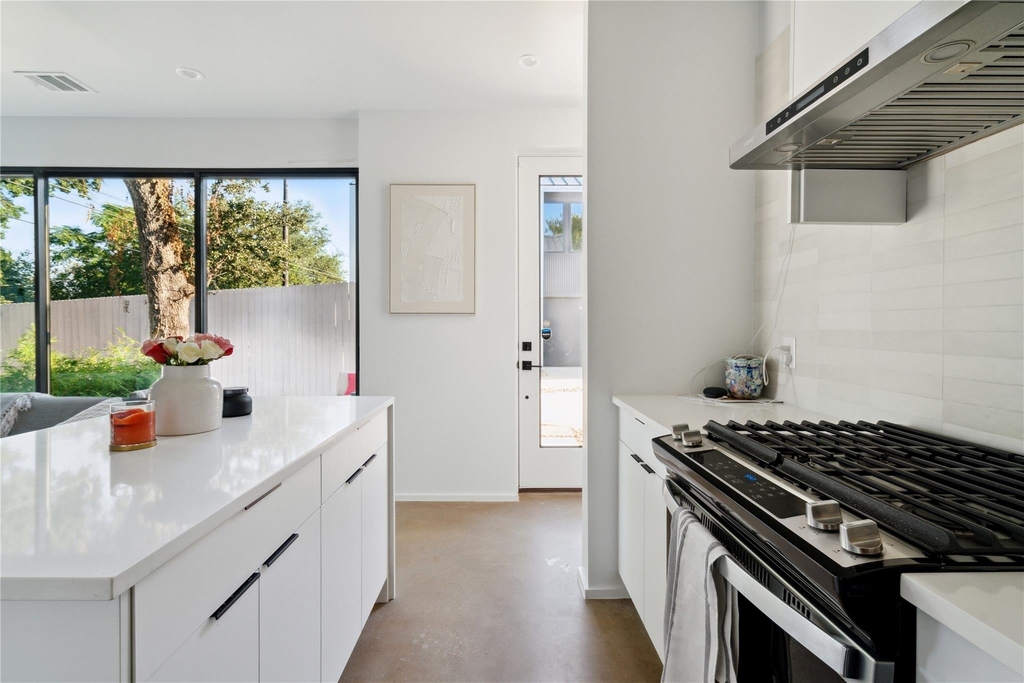 7505 Wynne Ln - Photo 11