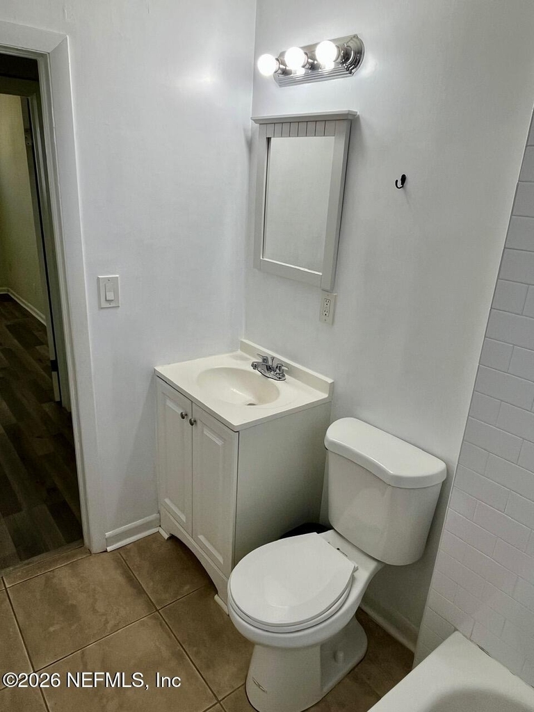 8903 Hipps Road - Photo 10