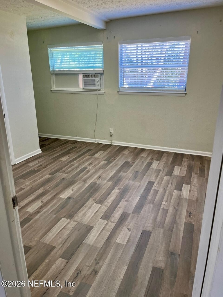 8903 Hipps Road - Photo 6