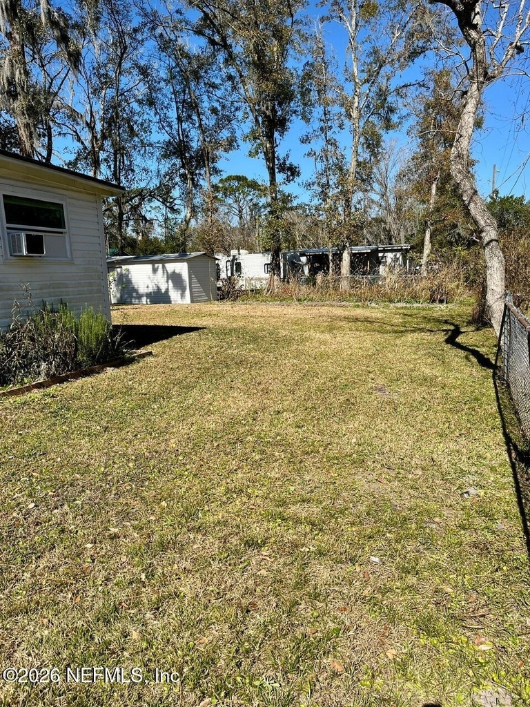8903 Hipps Road - Photo 11