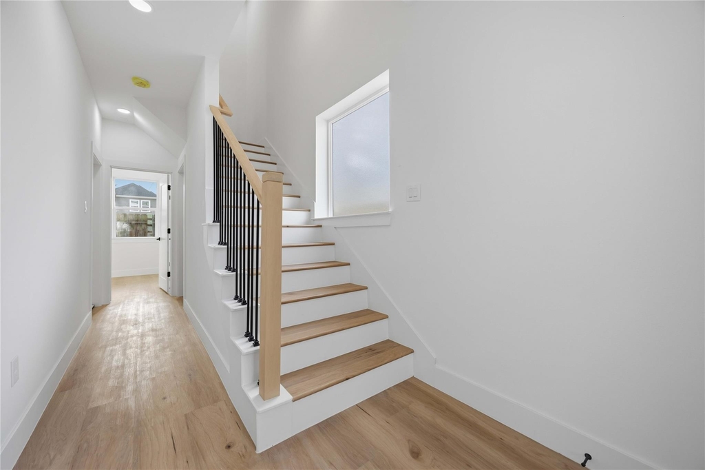 2012 Yates Street - Photo 4