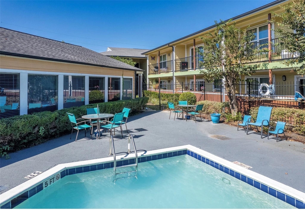 311 Highland Cross Drive - Photo 3