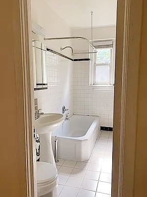 1615 Avenue I - Photo 3