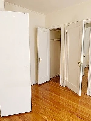 1615 Avenue I - Photo 2