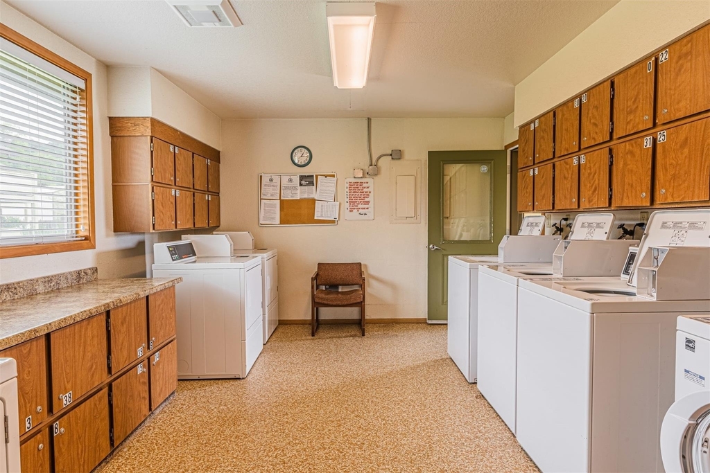 1350 E First Ave - Photo 6
