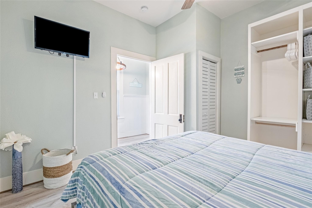 1208 Avenue K Drive - Photo 7