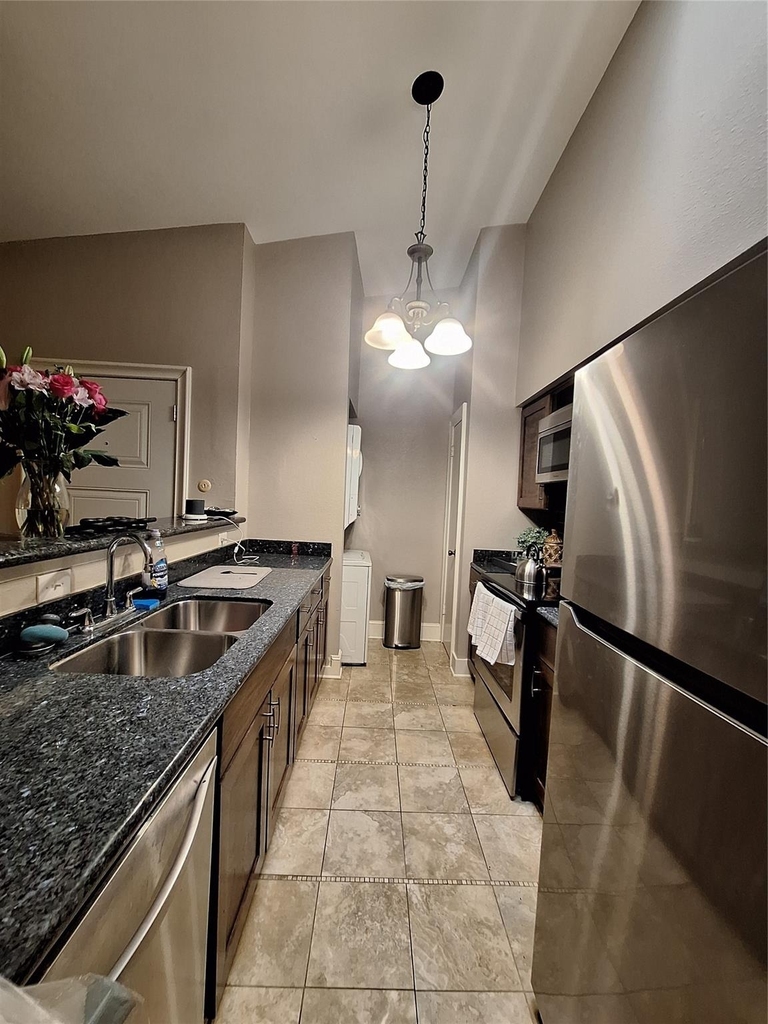 2425 Augusta Drive - Photo 8