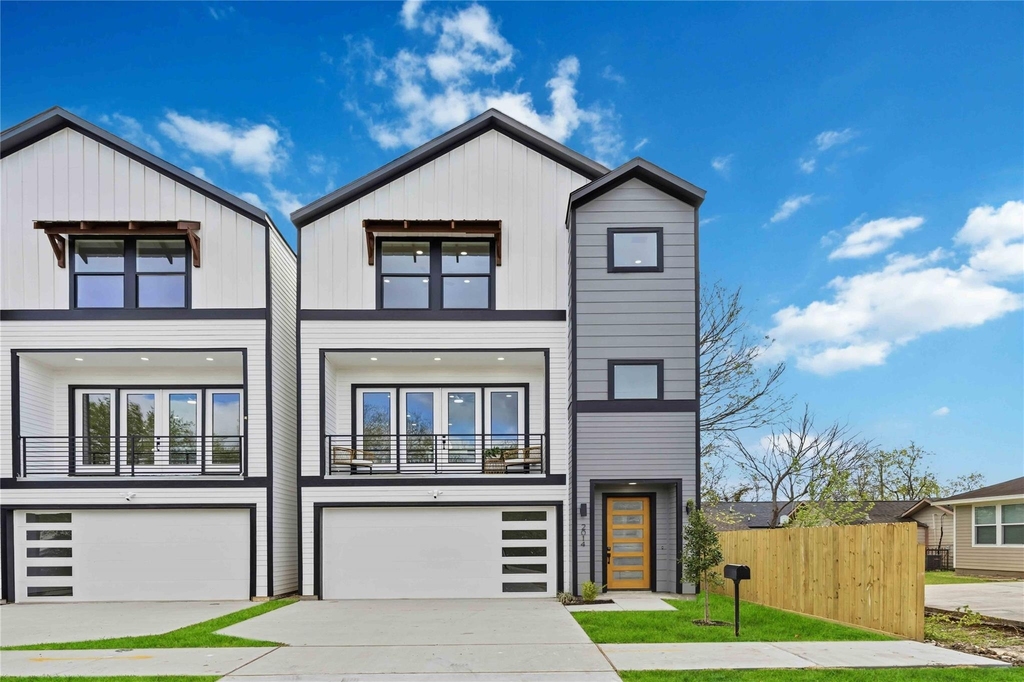 2014 Yates Street - Photo 0
