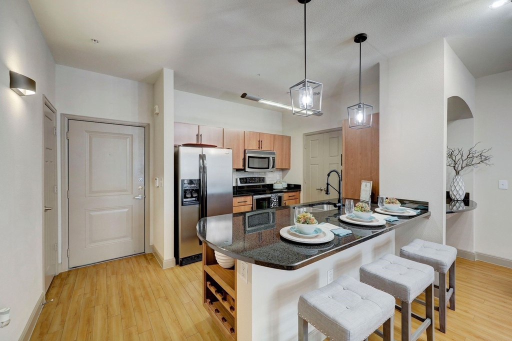 2401 S Gessner Road - Photo 9