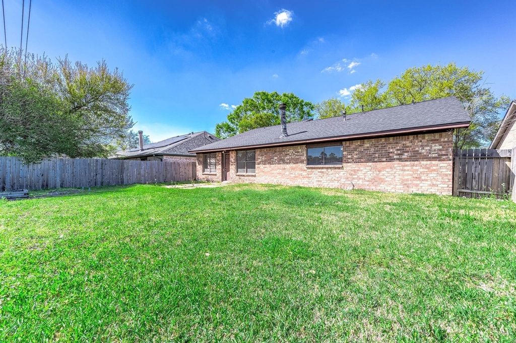 14315 Swanfield Drive - Photo 21