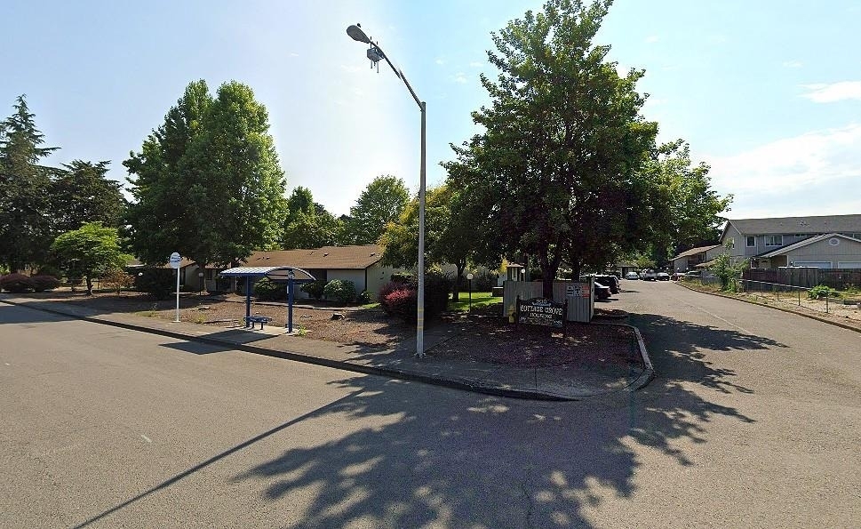 900 N Douglas Ave - Photo 4