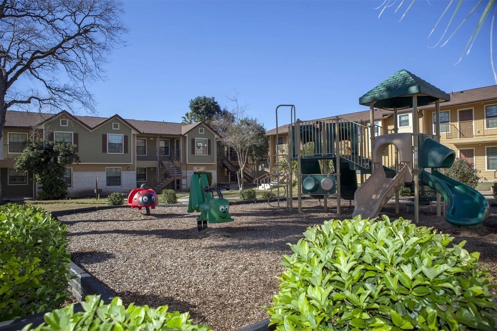 800 Babcock Road - Photo 2