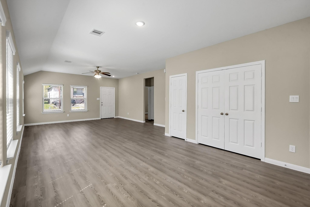 811 Jefferson Avenue - Photo 8