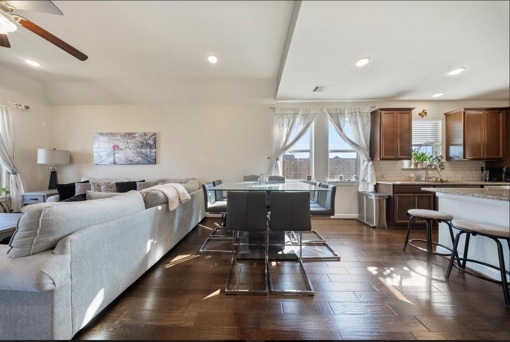18106 Alora Spring Trace - Photo 4