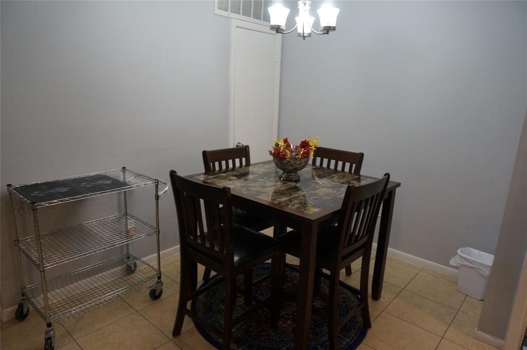 8427 Hearth Dr - Photo 2