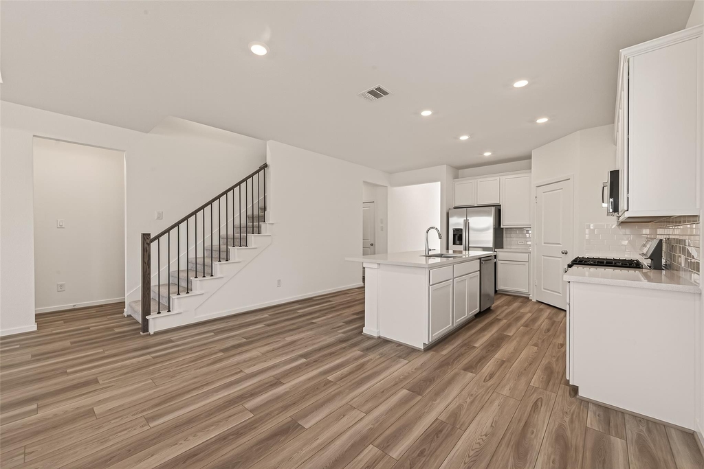 21926 Sam Raburn Drive - Photo 9