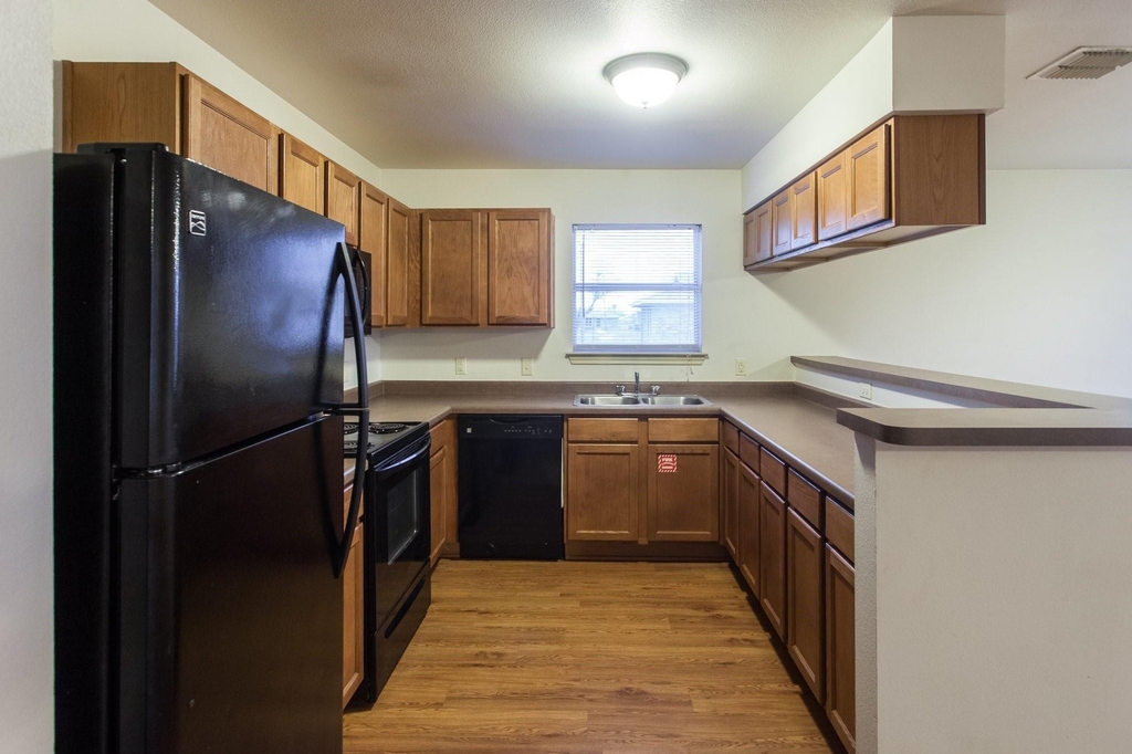 1801 Bosquez Street - Photo 7