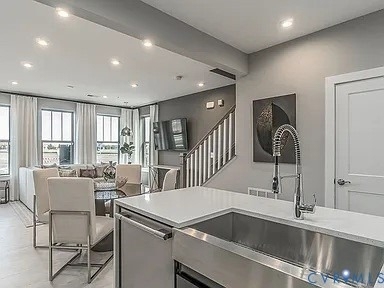 202 Brattice Dr - Photo 1