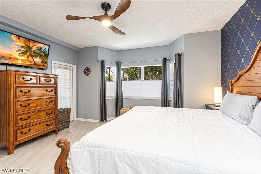 1018 Woodshire Lane - Photo 5